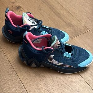 GIANNIS IMMORTALITY 2 SE BASKETBALL SHOES